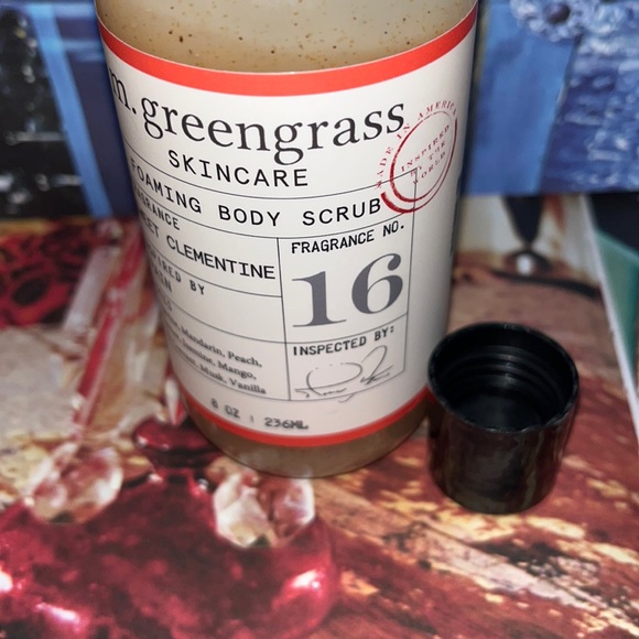 🚿 ♥️🚿• M. Greengrass x Foam it On Vibes• ♥️🚿♥️ - Picture 3 of 8